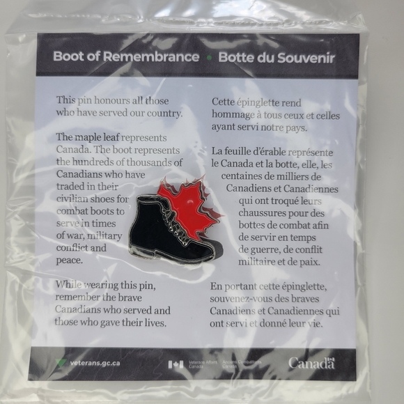 FREE with purchase- Boot of Remembrance pin - Picture 1 of 3
